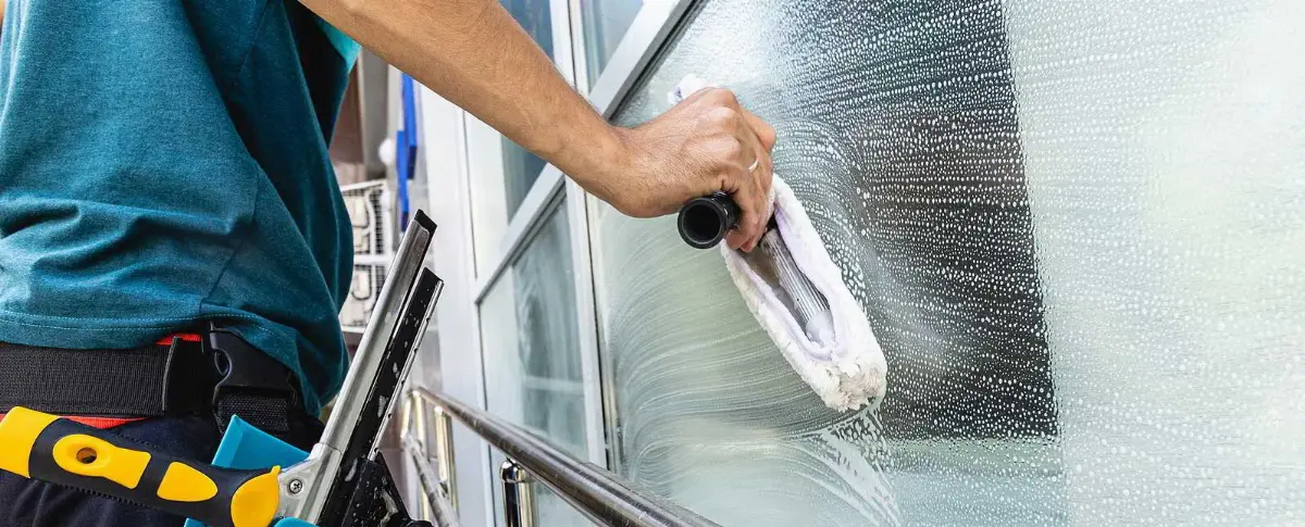 Best Window Cleaning Company Near Boston: 5 Key Tips