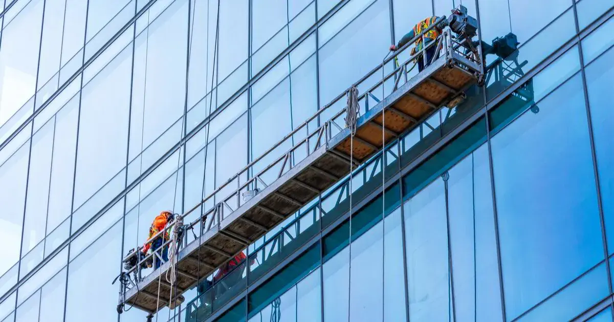 The Ultimate Guide to Aerial Lift Window Cleaning Services